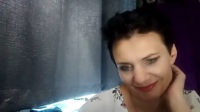 Snapshot of HotMamaQueen234 chatting on 25, 7, 2026 HotMamaQueen234 online show from 25, 7, 2026