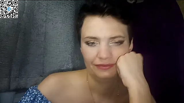 HotMamaQueen234 online show from 21, 5, 2026