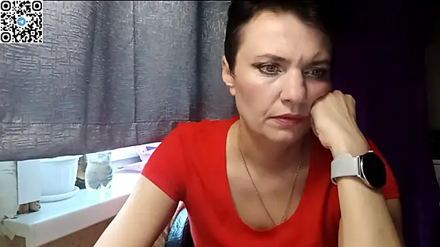 HotMamaQueen234 online show from 15, 5, 2026
