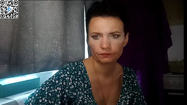 Snapshot of HotMamaQueen234 chatting on 8, 7, 2026 HotMamaQueen234 online show from 8, 7, 2026