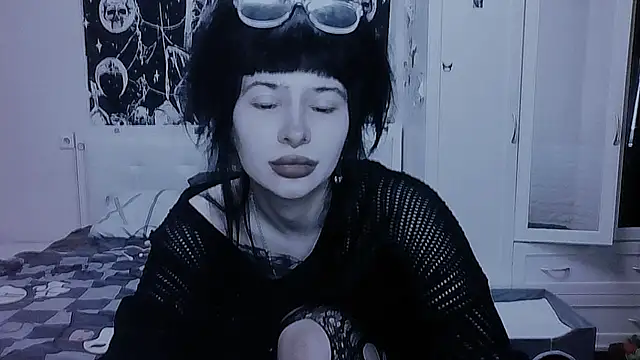 AllisonDeetz online show from 12, 5, 2026
