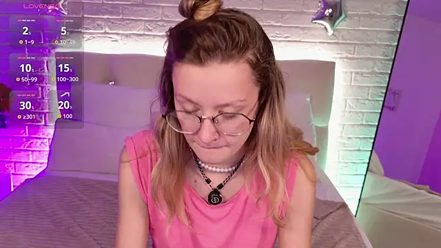 AmelieViolet online show from 1, 6, 2026