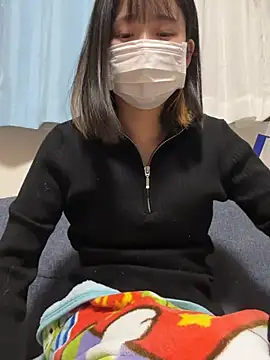 Snapshot of Mika-chan chatting on 8, 4, 2026 Mika-chan online show from 8, 4, 2026