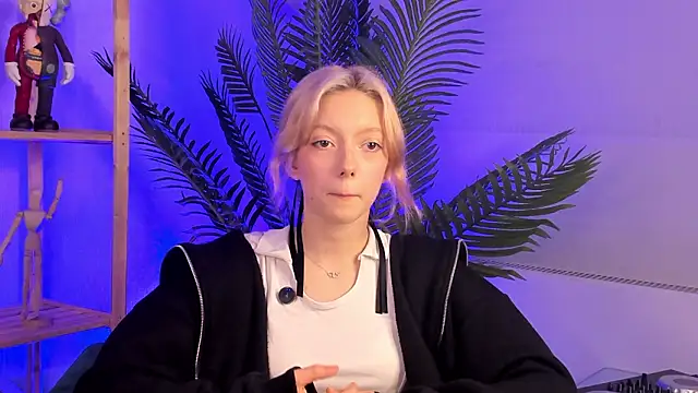 TyraTopinka online show from 19, 3, 2026