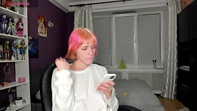 Snapshot of sweet_peach___ chatting on 5, 5, 2026 sweet peach online show from 5, 5, 2026