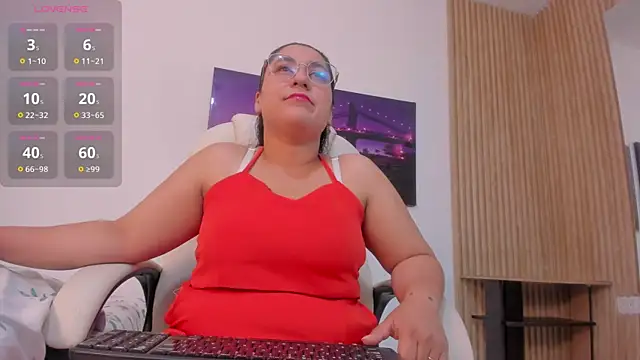 Reina Mia1 online show from 26, 4, 2026