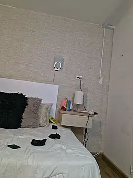 Scarlet Evanss  online show from 3, 8, 2026