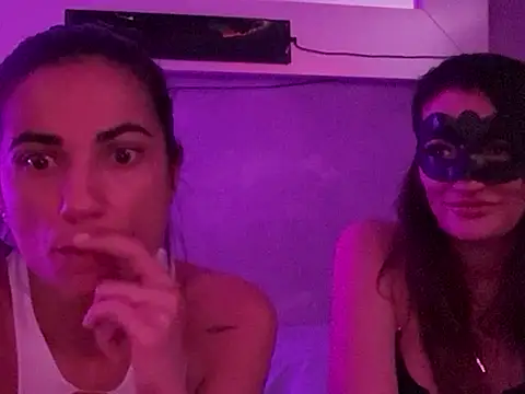 4GIRLS-HALFLEG online show from 19, 3, 2026