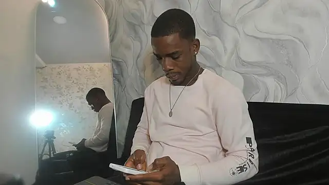 Snapshot of aron_clark chatting on 20, 4, 2026 aron clark online show from 20, 4, 2026