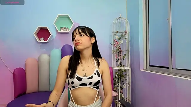 Isaa Skinny online show from 25, 4, 2026