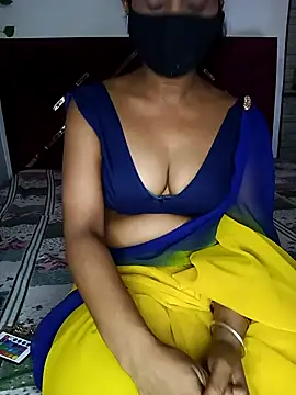 mayakapoor880 online show from 2, 5, 2026