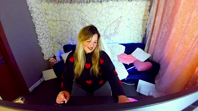 AlissyaGrayy online show from 14, 4, 2026