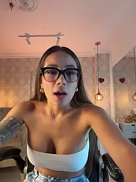 SERENAA   online show from 25, 3, 2026