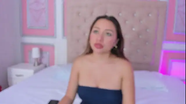 Snapshot of dulce_girls chatting on 16, 5, 2026 dulce girls online show from 16, 5, 2026