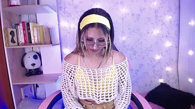 Snapshot of _Alexaavandercloude chatting on 15, 5, 2026 Alexaavandercloude online show from 15, 5, 2026