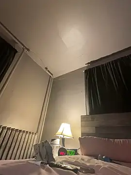 JulieetteLatte online show from 24, 3, 2026