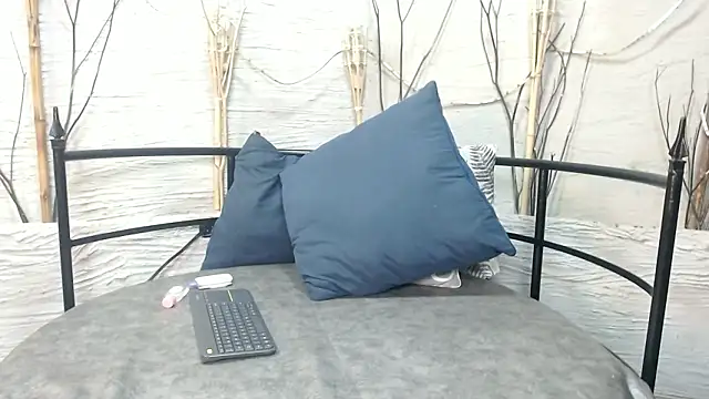 alexis stonne online show from 18, 3, 2026