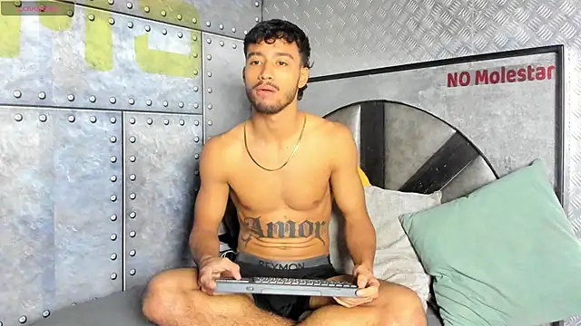 Snapshot of alexis_stonne chatting on 4, 6, 2026 alexis stonne online show from 4, 6, 2026