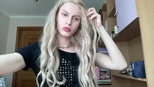 ranya-may online show from 17, 4, 2026