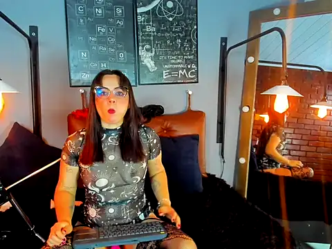 Ginger lovegood online show from 27, 3, 2026
