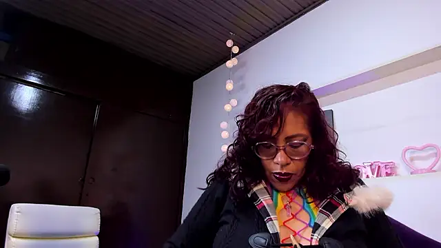 Mariia Paulaa online show from 28, 3, 2026