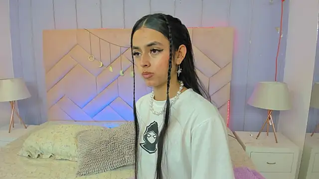Snapshot of Eimy_Blaze chatting on 8, 6, 2026 Eimy Blaze online show from 8, 6, 2026
