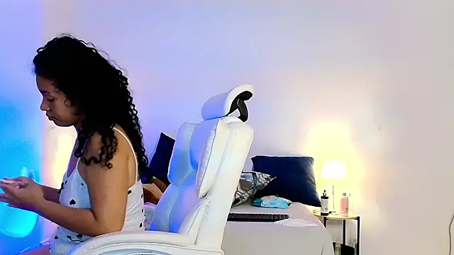 Luciianita lov199 online show from 15, 5, 2026