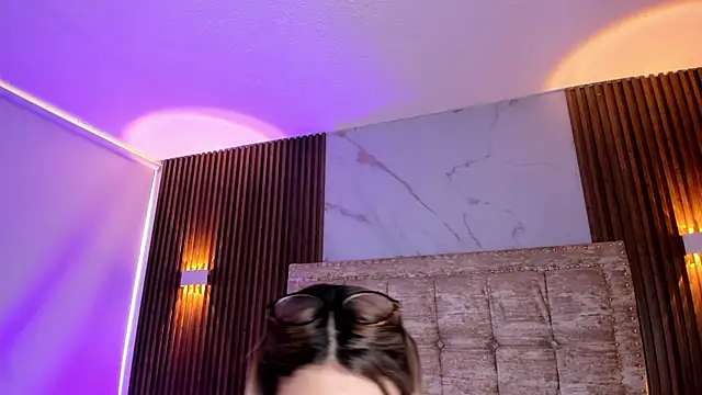 Amber Palmer online show from 16, 6, 2026
