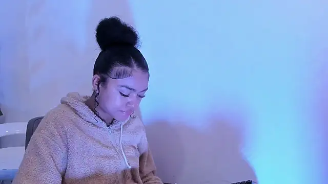 Alaia2 online show from 16, 4, 2026