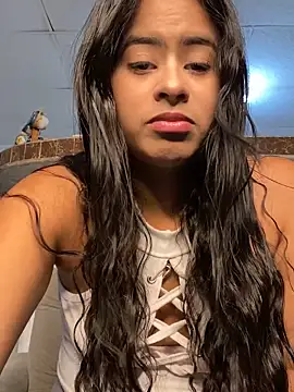 lucirganaxxx online show from 18, 4, 2026