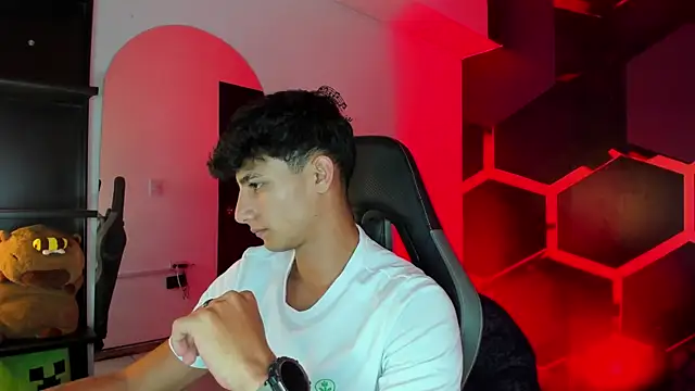 MaxiimoRomano  online show from 24, 6, 2026