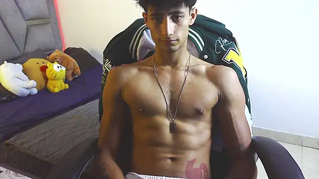 MaxiimoRomano  online show from 22, 5, 2026
