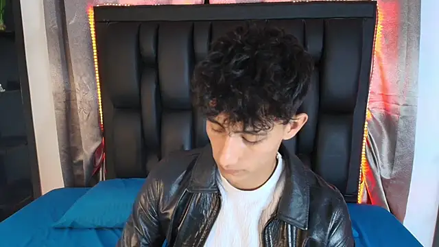 MaxiimoRomano  online show from 19, 6, 2026