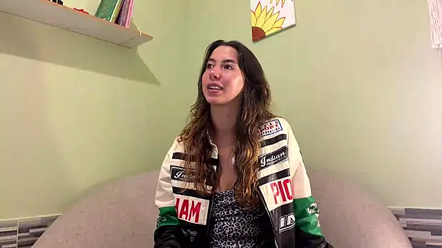 Julieta Jol online show from 10, 6, 2026