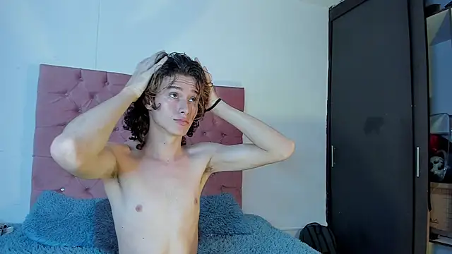 Goddest perseus  online show from 5, 6, 2026