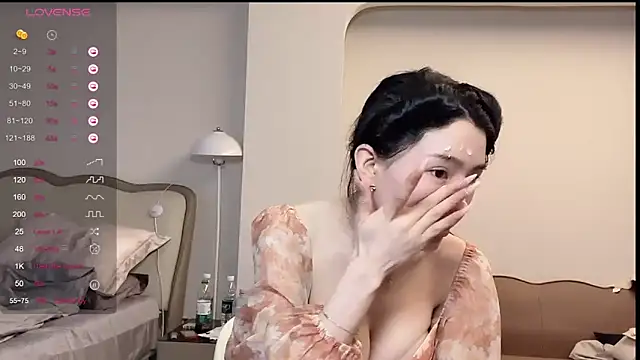 Snapshot of kiki-12 chatting on 4, 6, 2026 kiki-12 online show from 4, 6, 2026