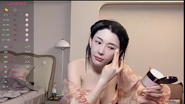 Snapshot of kiki-12 chatting on 5, 6, 2026 kiki-12 online show from 5, 6, 2026