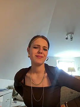 SophiaWestend online show from 26, 3, 2026