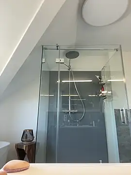 SophiaWestend online show from 7, 4, 2026