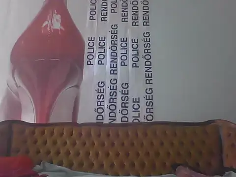 Evamilfhungary online show from 19, 4, 2026
