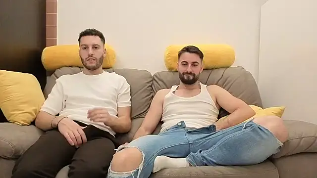 AmicisegretiITA online show from 9, 5, 2026