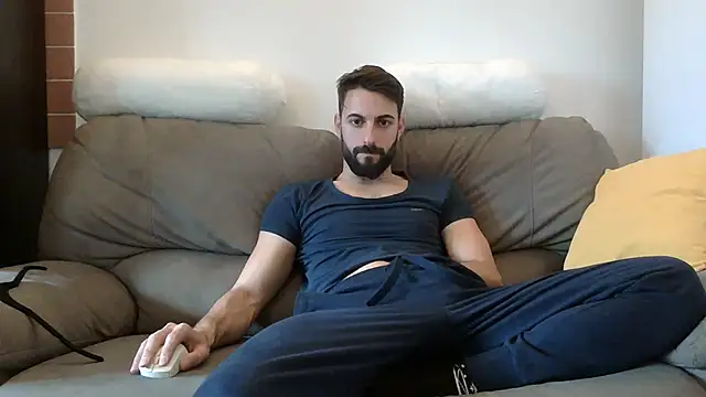 AmicisegretiITA online show from 1, 4, 2026