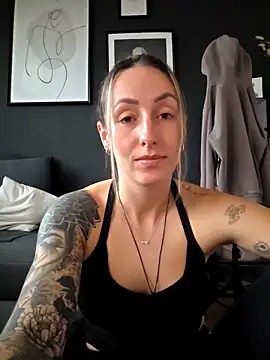 NicoleKaiser online show from 27, 3, 2026