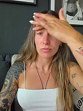 NicoleKaiser online show from 31, 5, 2026