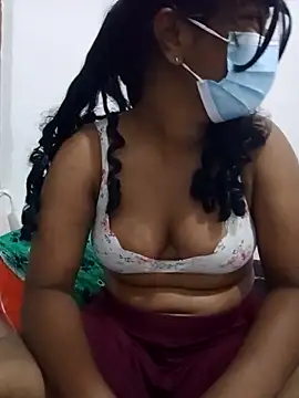 Snapshot of honeyi_babe chatting on 19, 3, 2026 honeyi babe online show from 19, 3, 2026