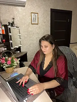 AgathaMyers online show from 2, 4, 2026