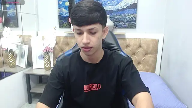 Snapshot of AdrianFranko chatting on 3, 7, 2026 AdrianFranko online show from 3, 7, 2026