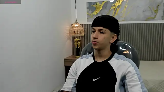 AdrianFranko online show from 6, 4, 2026