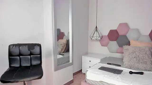 AnnieBlluee online show from 10, 4, 2026