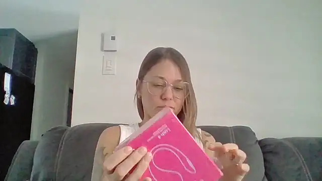 Couple qc online show from 21, 3, 2026